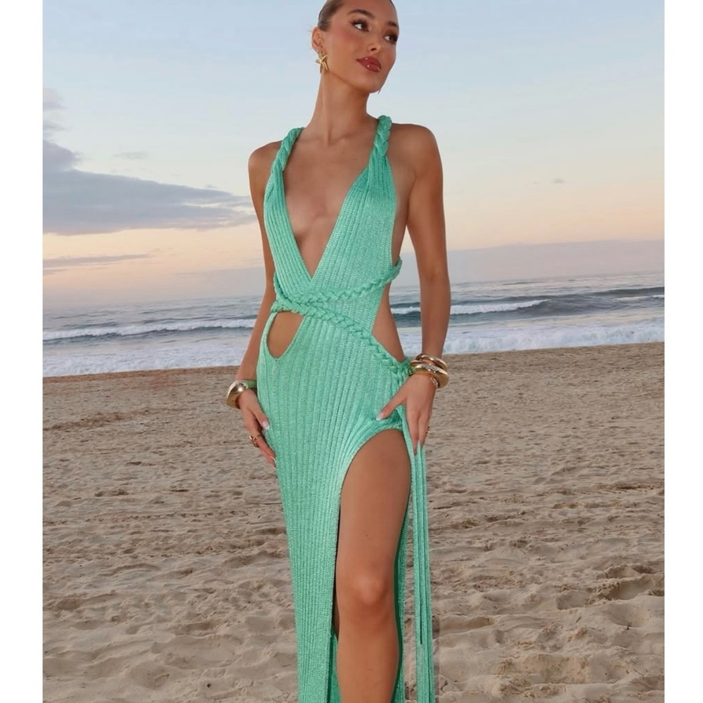 Elegant Backless Green Dress